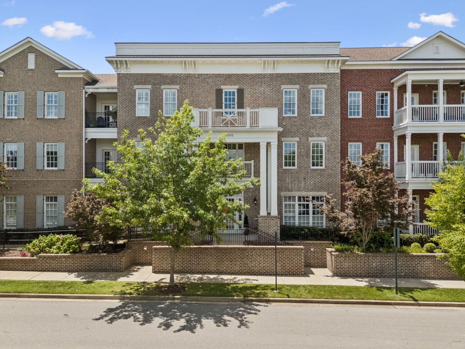 6000-Keats-St For Sale