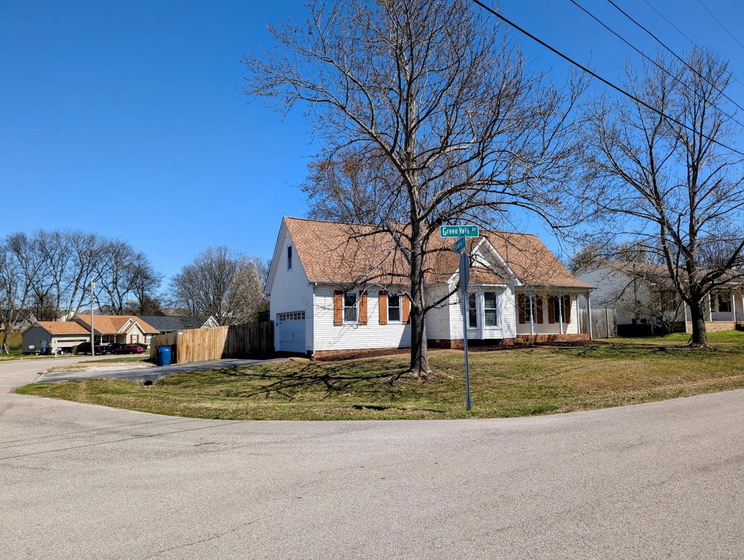 124-Green-Vale-Dr For Sale