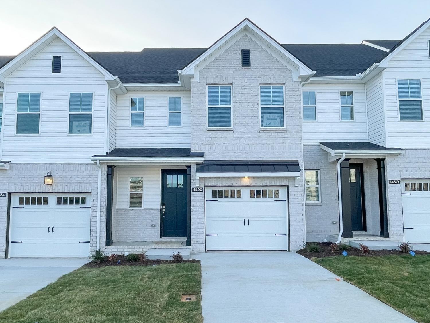 1432-Vanner-Ct-lot-410 For Sale