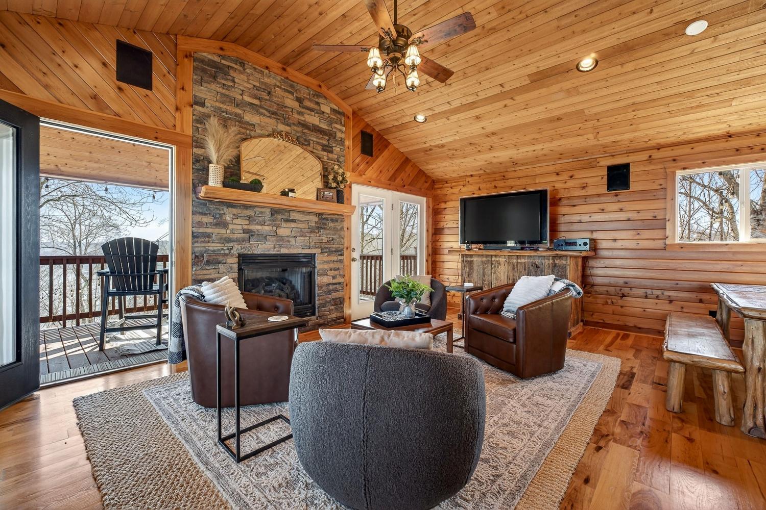 300-Crest-Dr For Sale