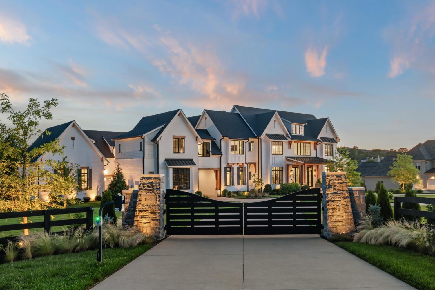 1561-Sunset-Rd For Sale