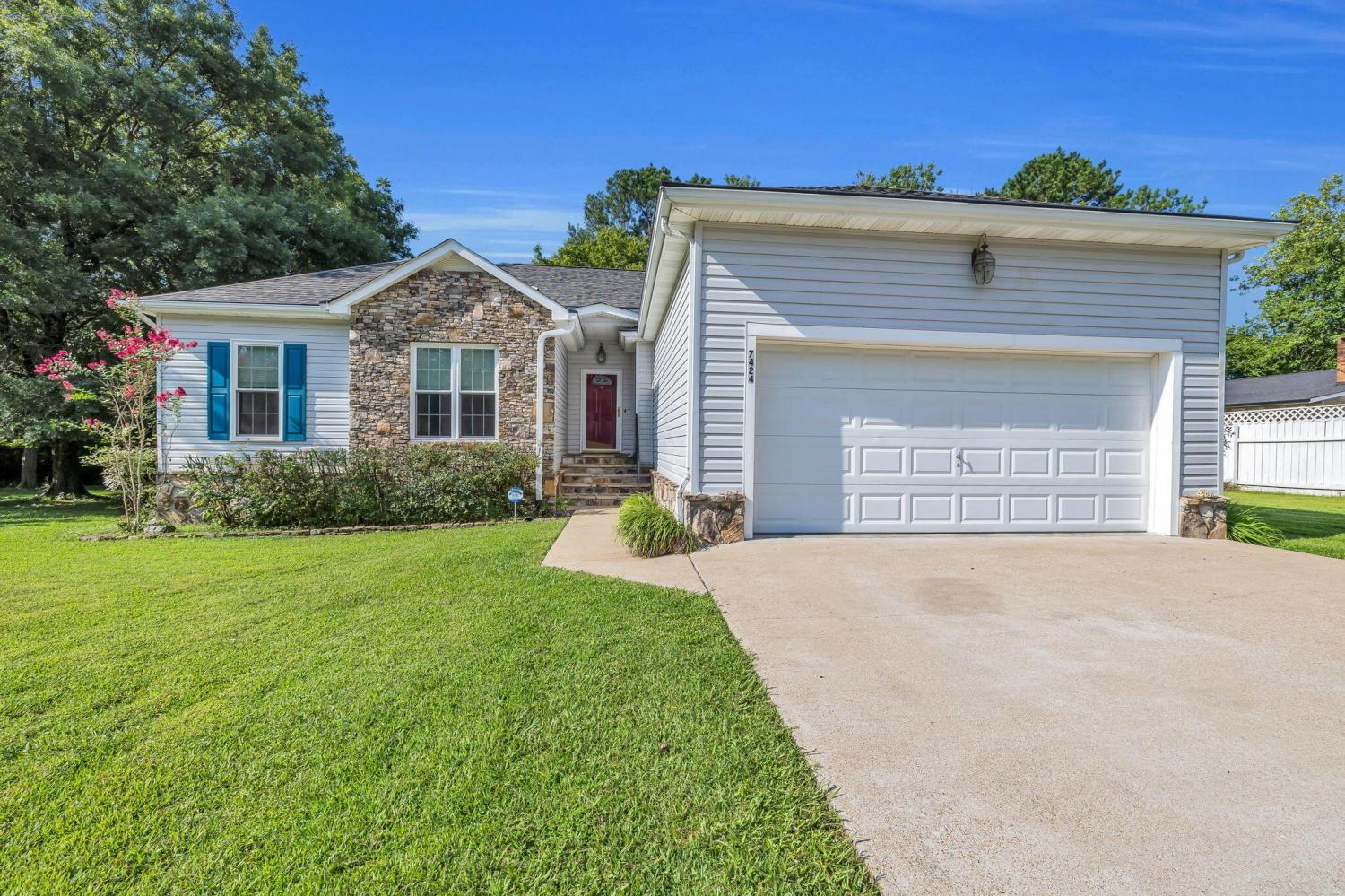 7424-Edgefield-Drive For Sale