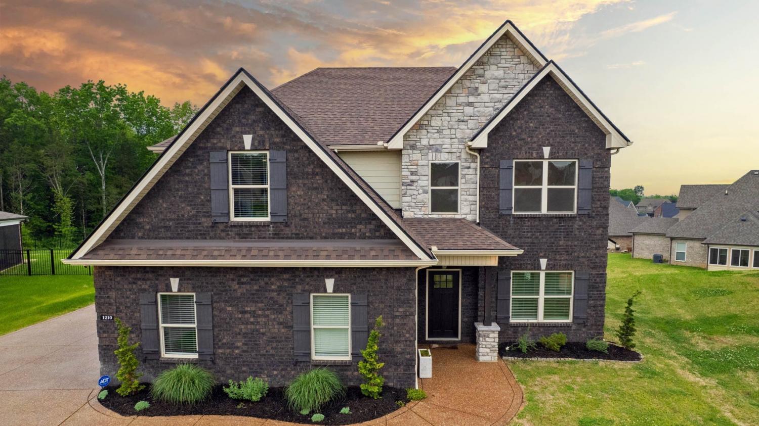 1210-Macey-Peri-Way For Sale