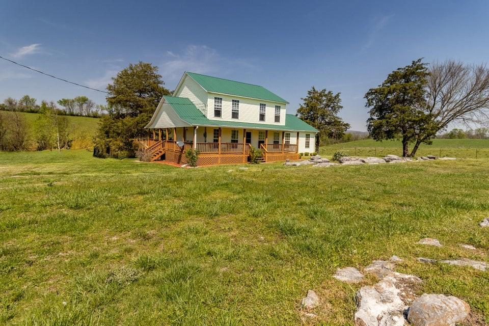 7511-Upper-East-Valley-Rd For Sale