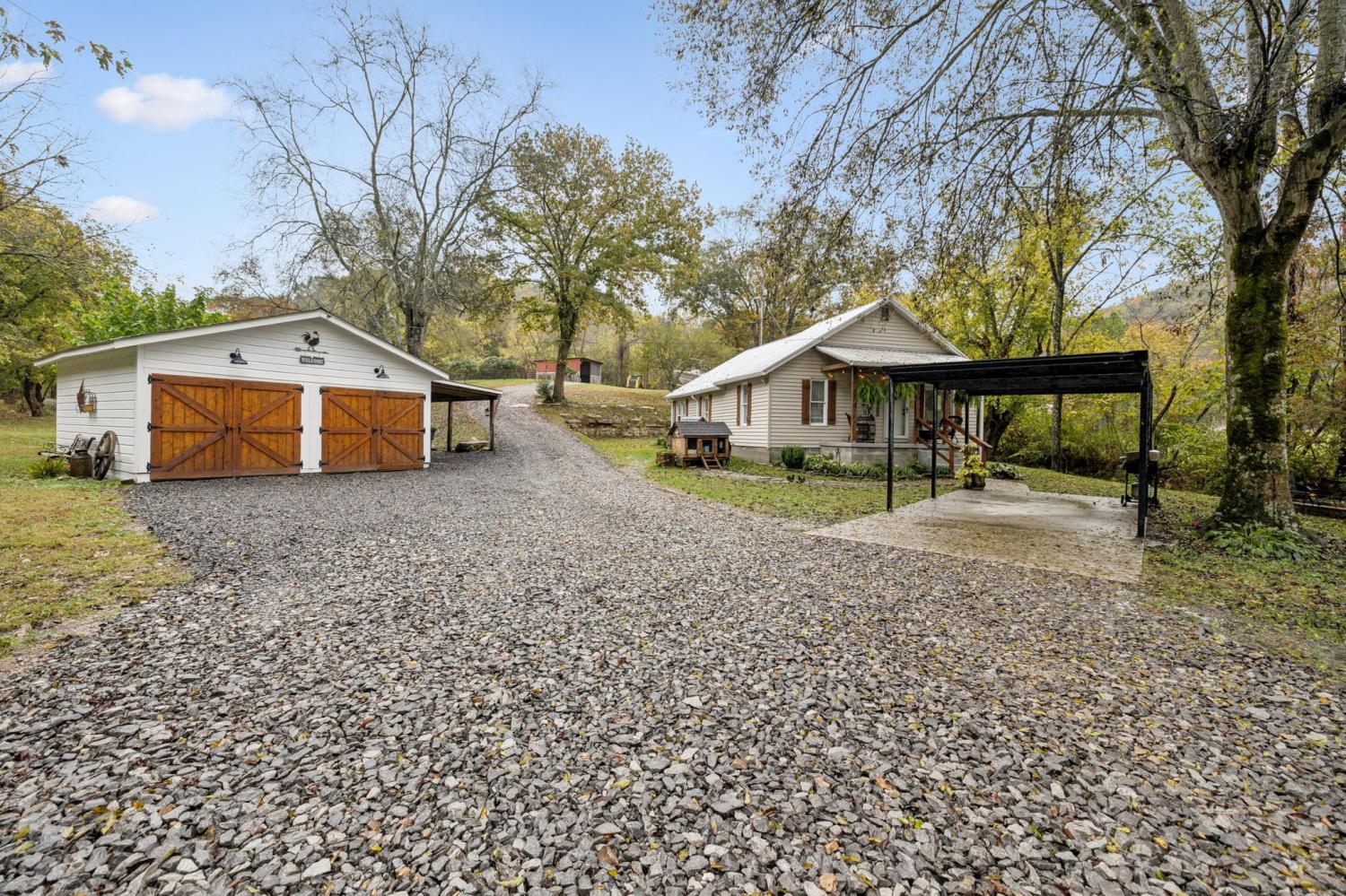 120-Tuttle-Ln For Sale