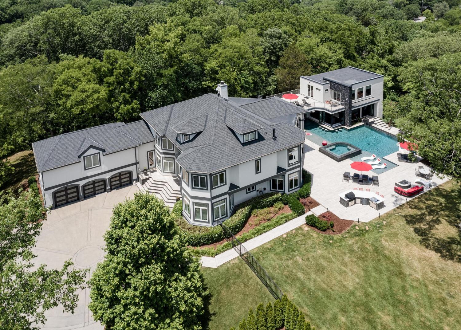 813-Deercrossing For Sale