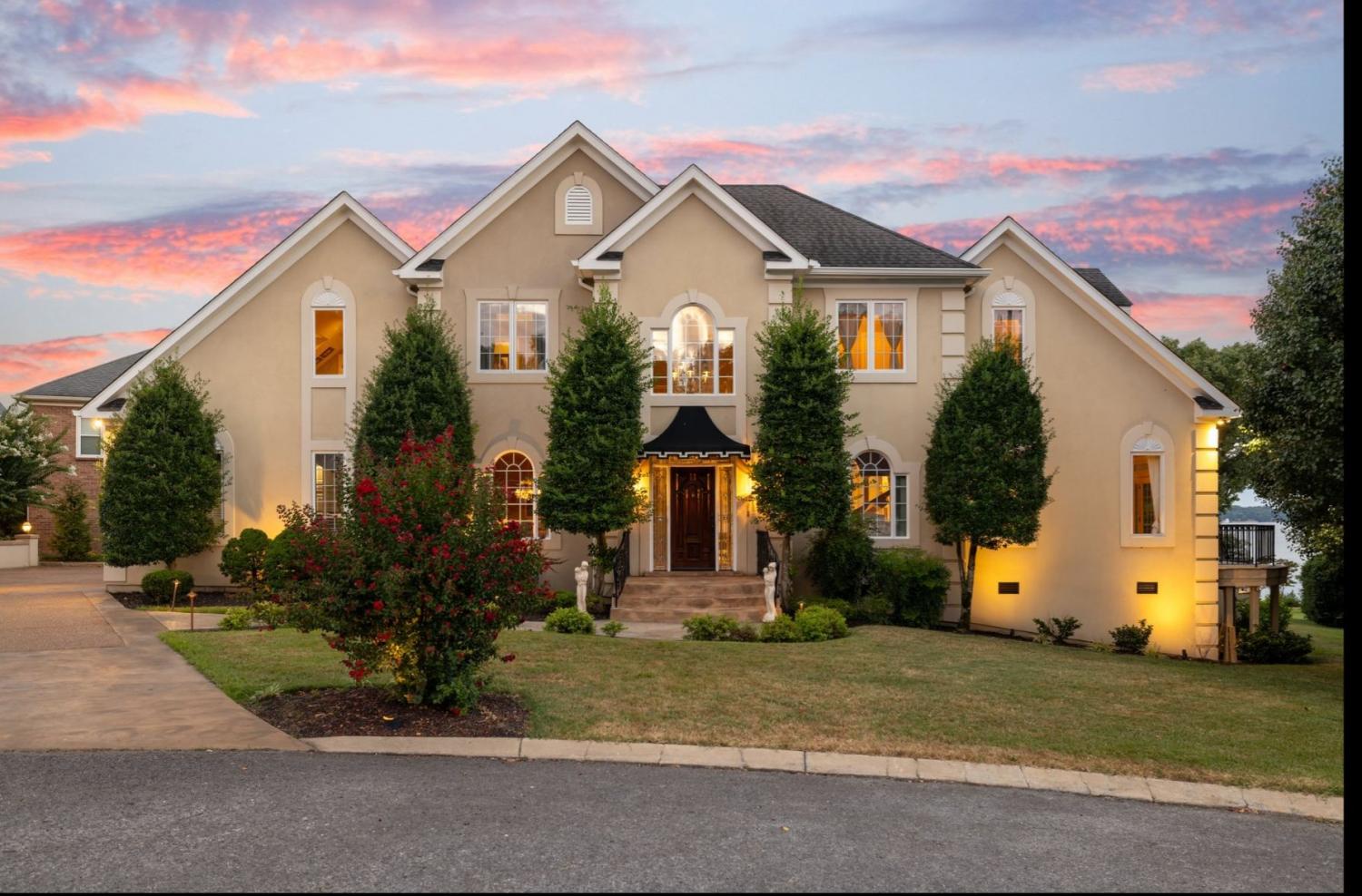 105-S-Governors-Cv For Sale