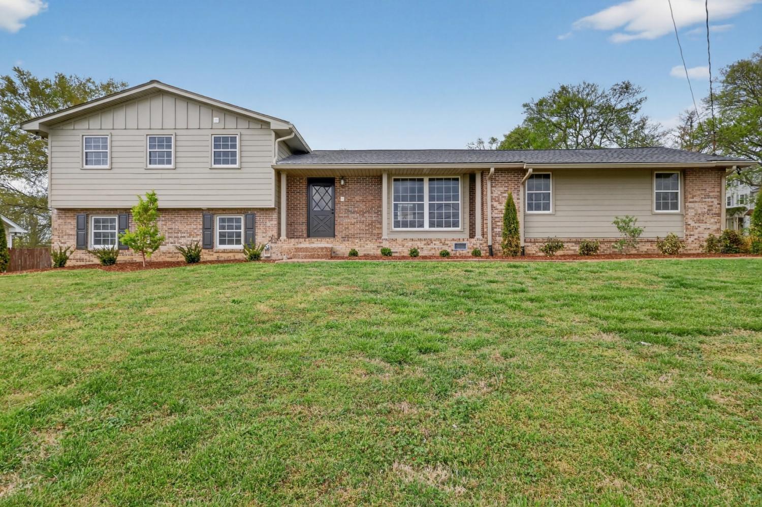 164-Luna-Ln For Sale