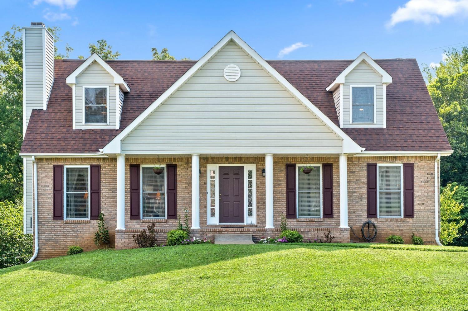 1768-Viola-Court For Sale