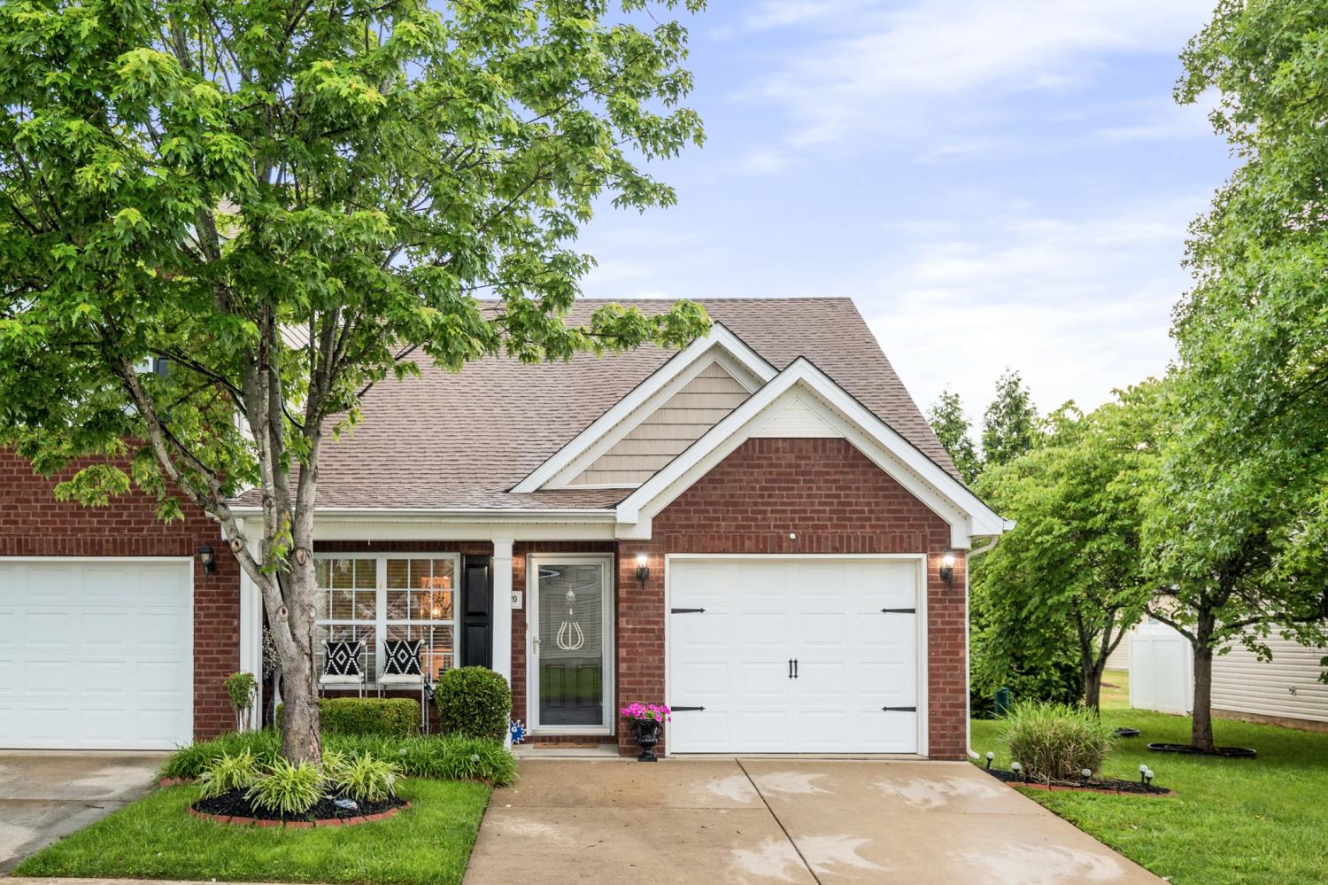 2020-Caladonia-Way For Sale