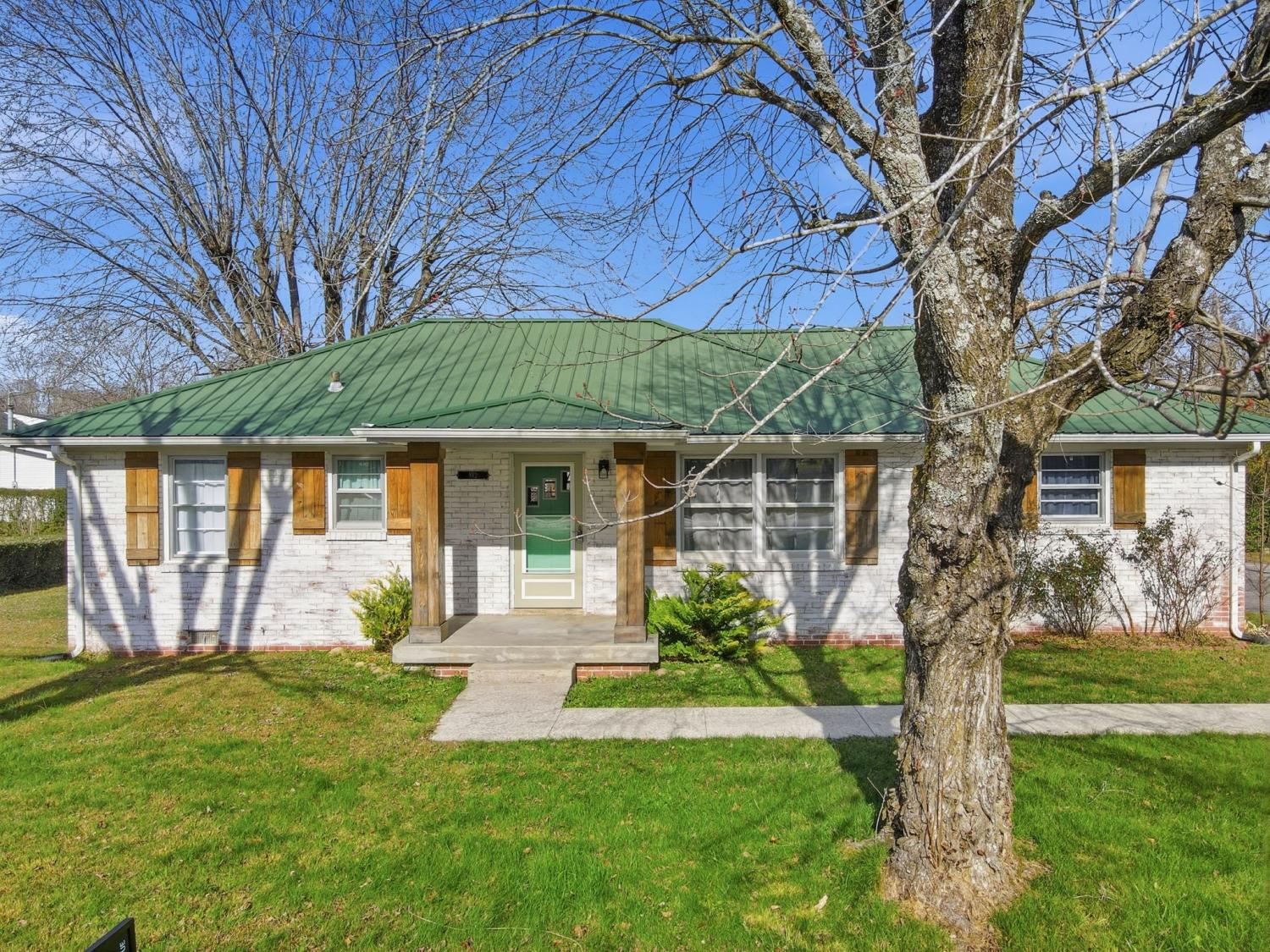 812-Bel-Aire-Dr For Sale