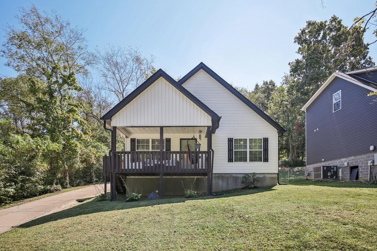 1122-Taylor-Town-Rd For Sale