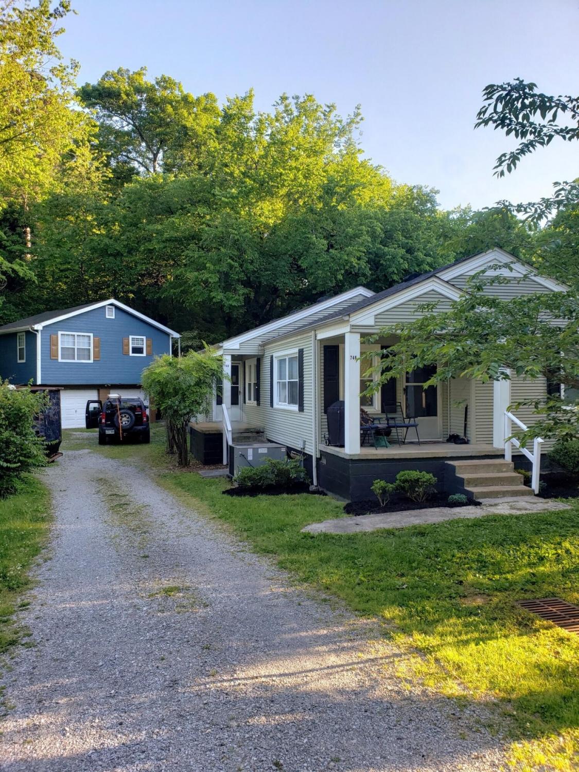 746-Curve-Street For Sale