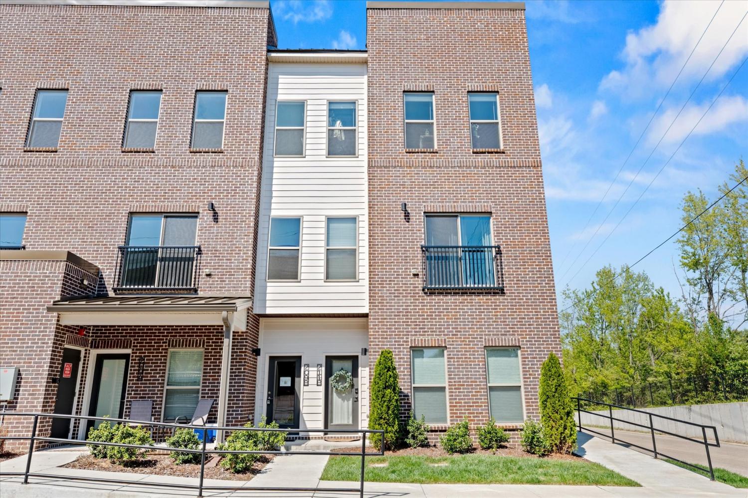 211 Folsom Pass TN 37174 For Sale - 