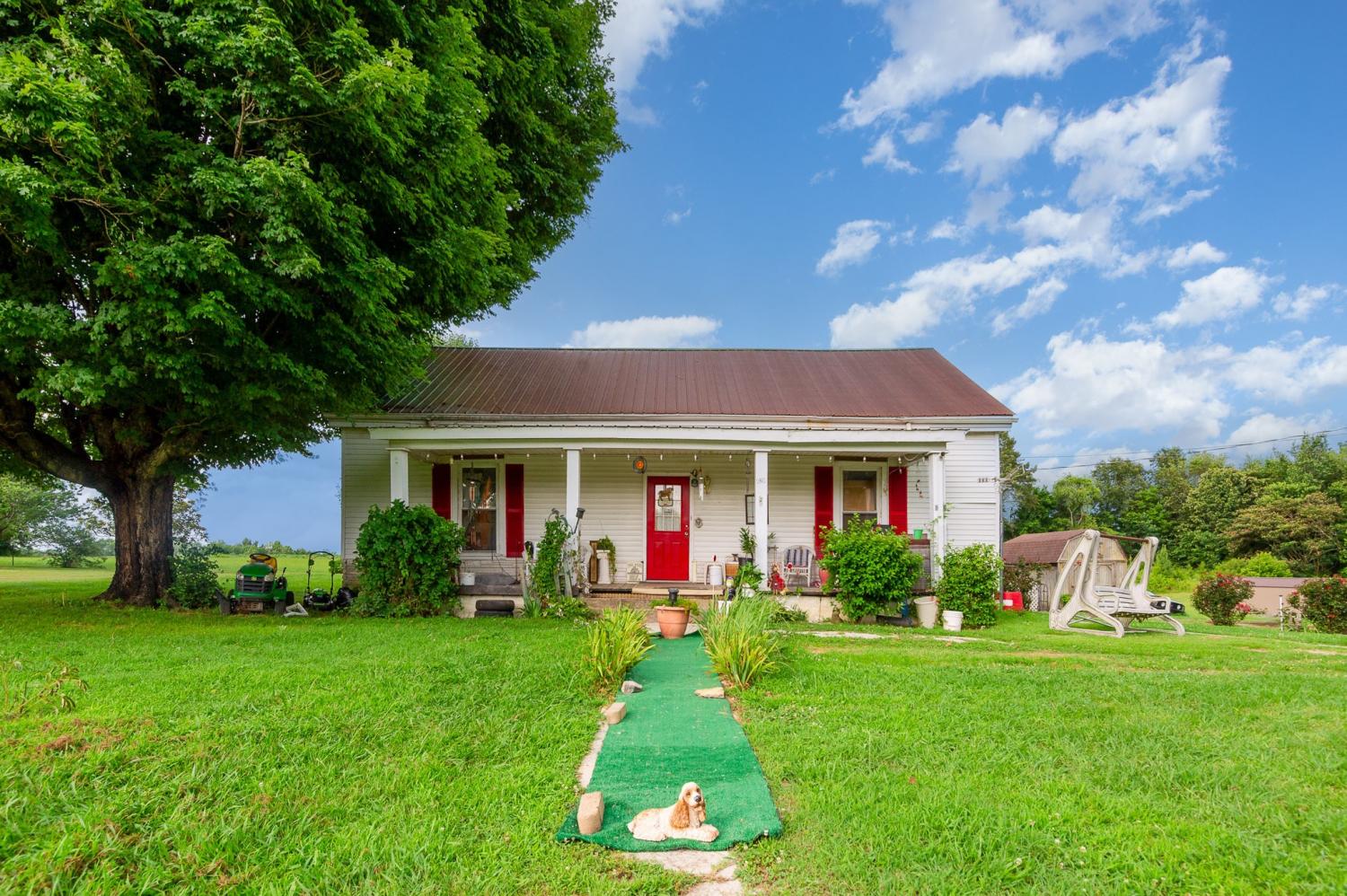 820-HWY-52E For Sale