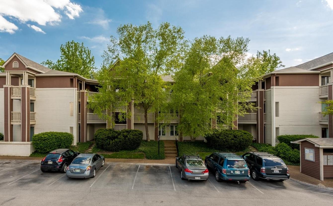 205-Hillsboro-Pl For Sale