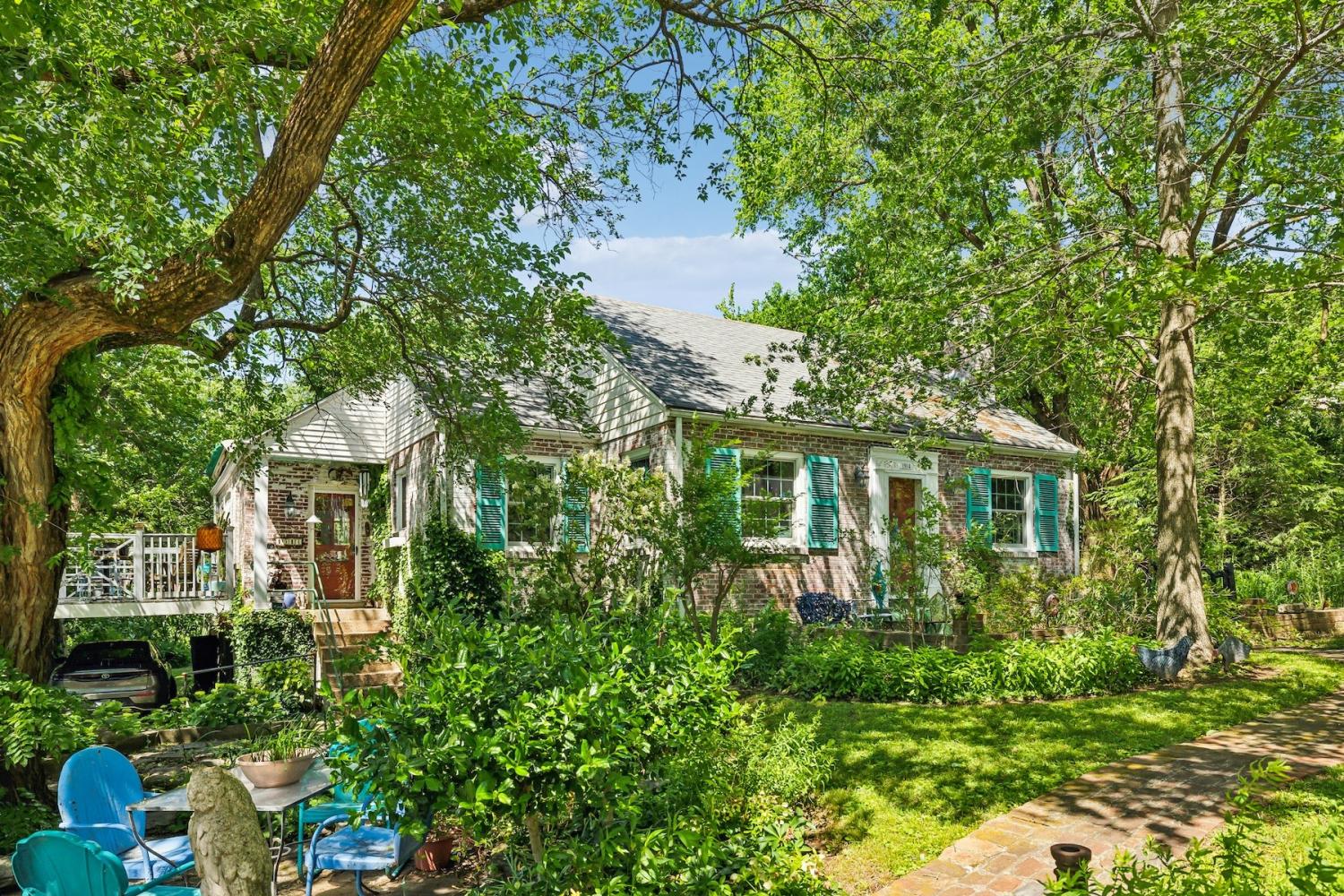 1914-Wildwood-Ave For Sale