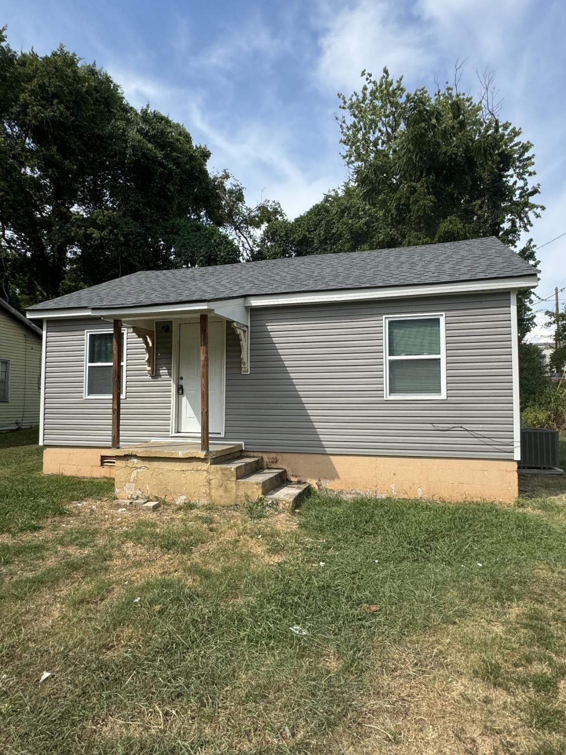 1104-Riverside-Dr For Sale