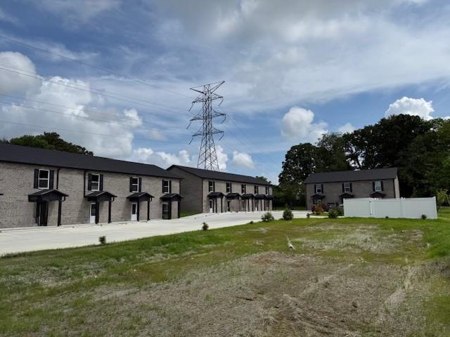 740-Kings-Ln For Sale