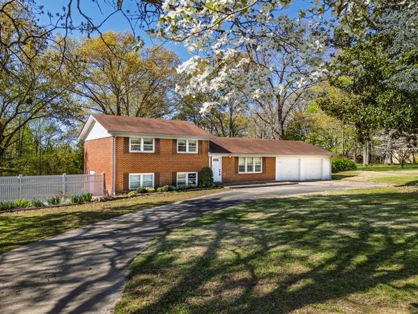 21-Hilldale-Rd For Sale