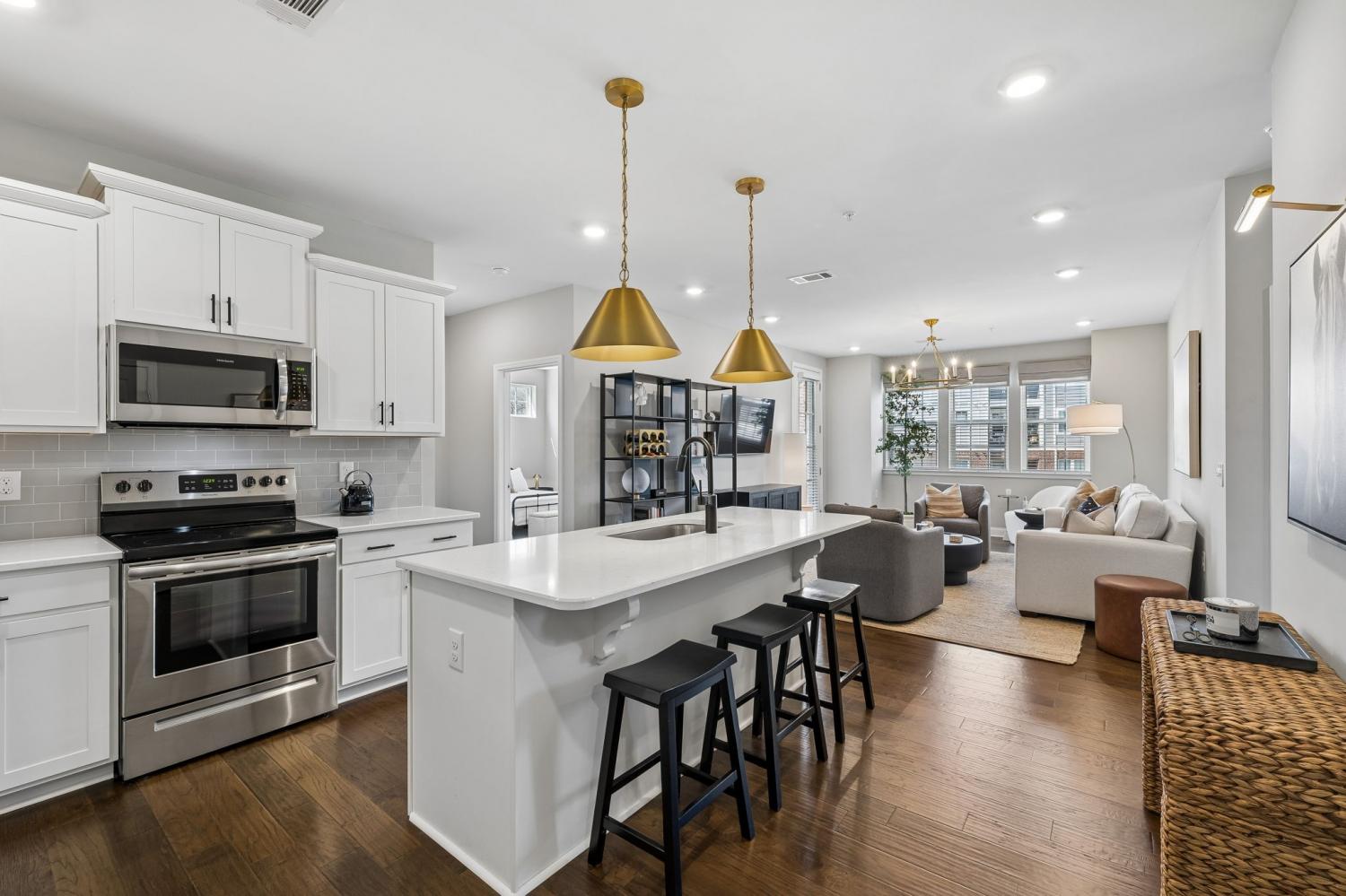 1901-Shadow-Green-Dr For Sale