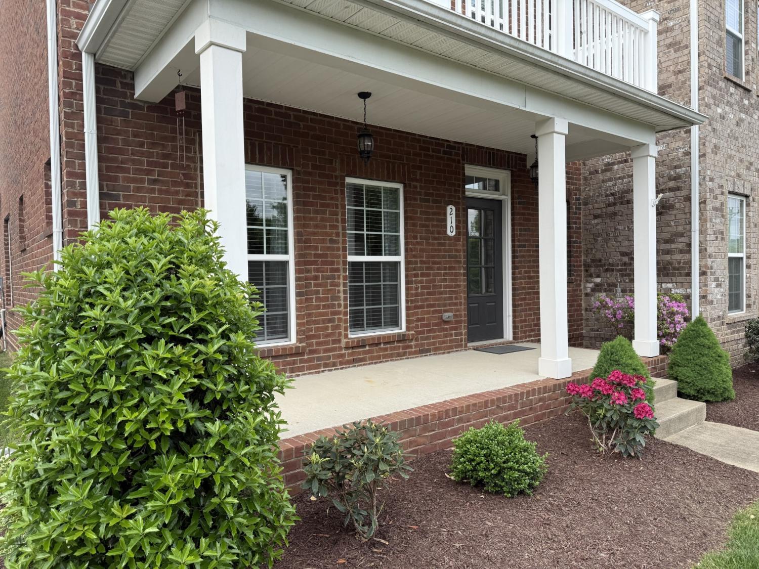 210-Oldbury-Ln For Sale