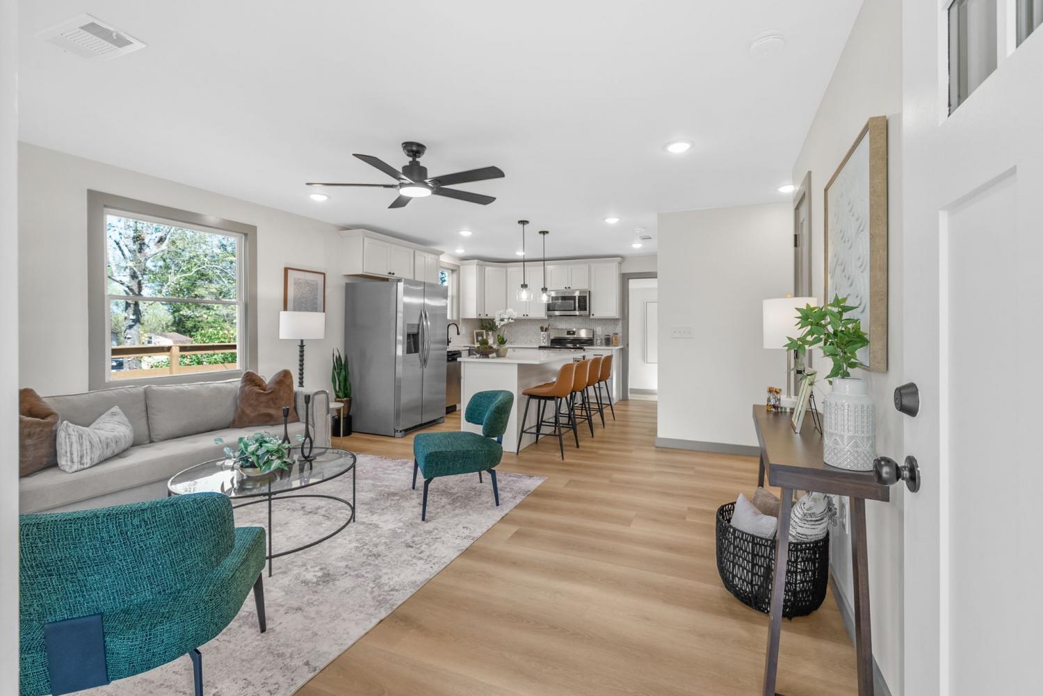 156-Rio-Vista-Dr For Sale