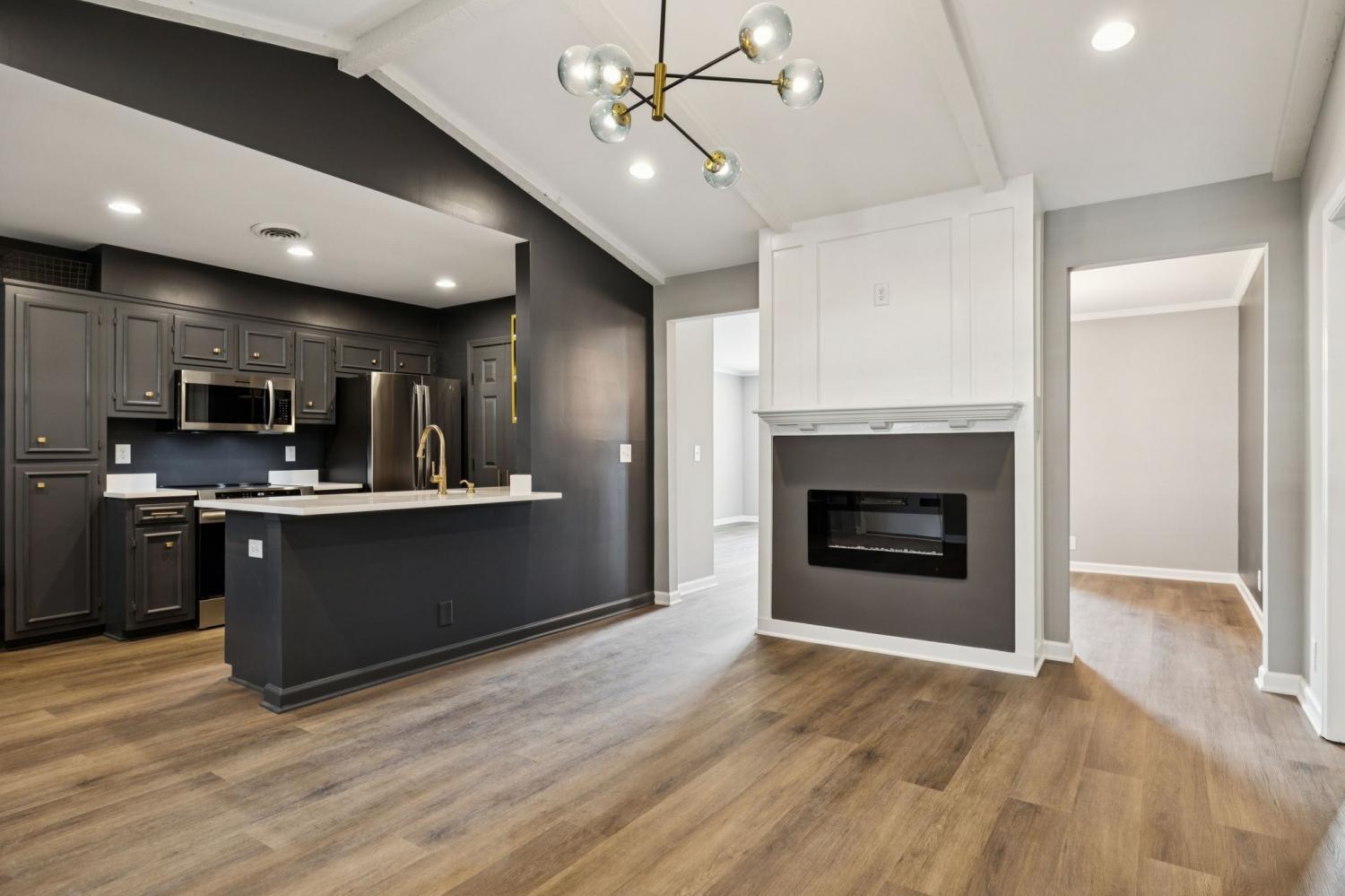 1005-Todd-Preis-Dr For Sale