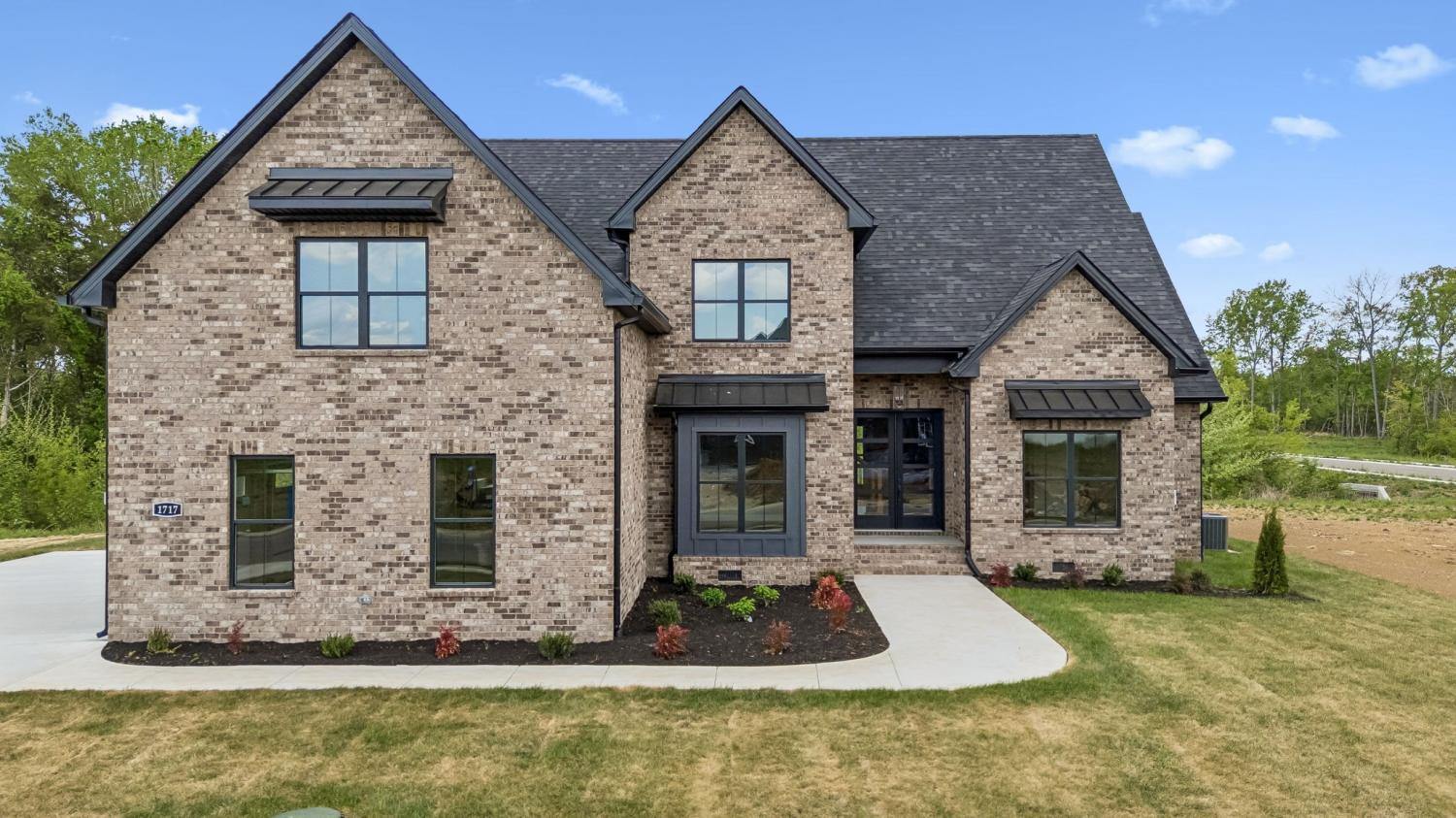 1717 Rhonda Dr TN 37037 For Sale - 