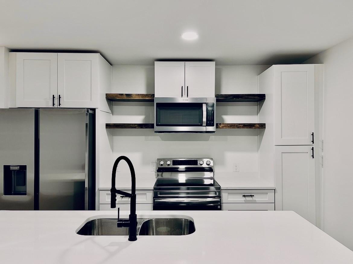 202-Peggy-Dr For Sale