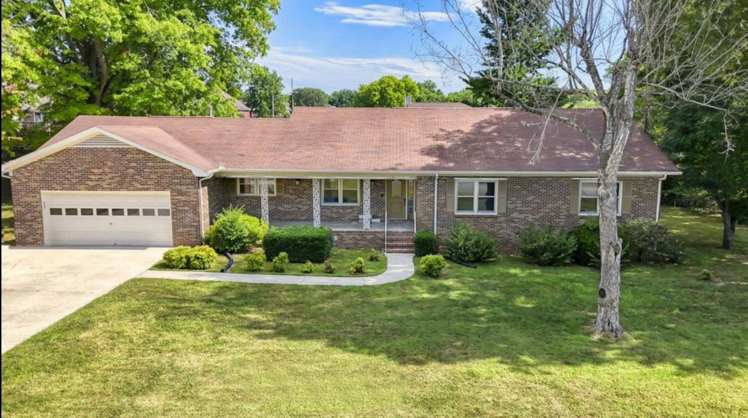 208-Jeffrey-Dr For Sale