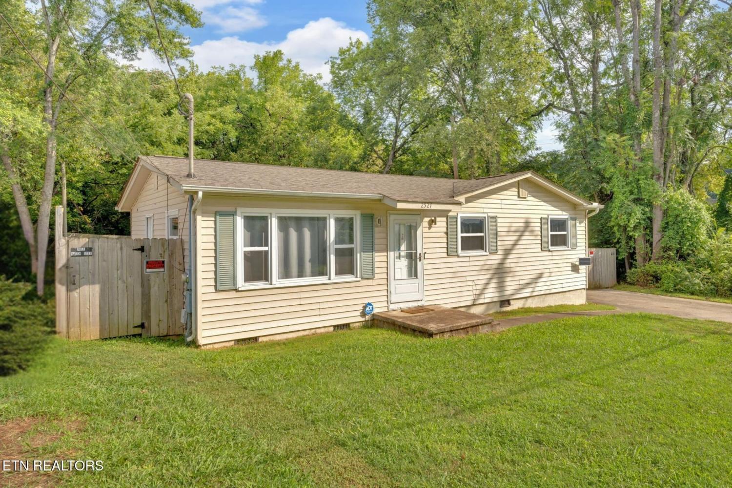 2527-Cecil-Ave For Sale
