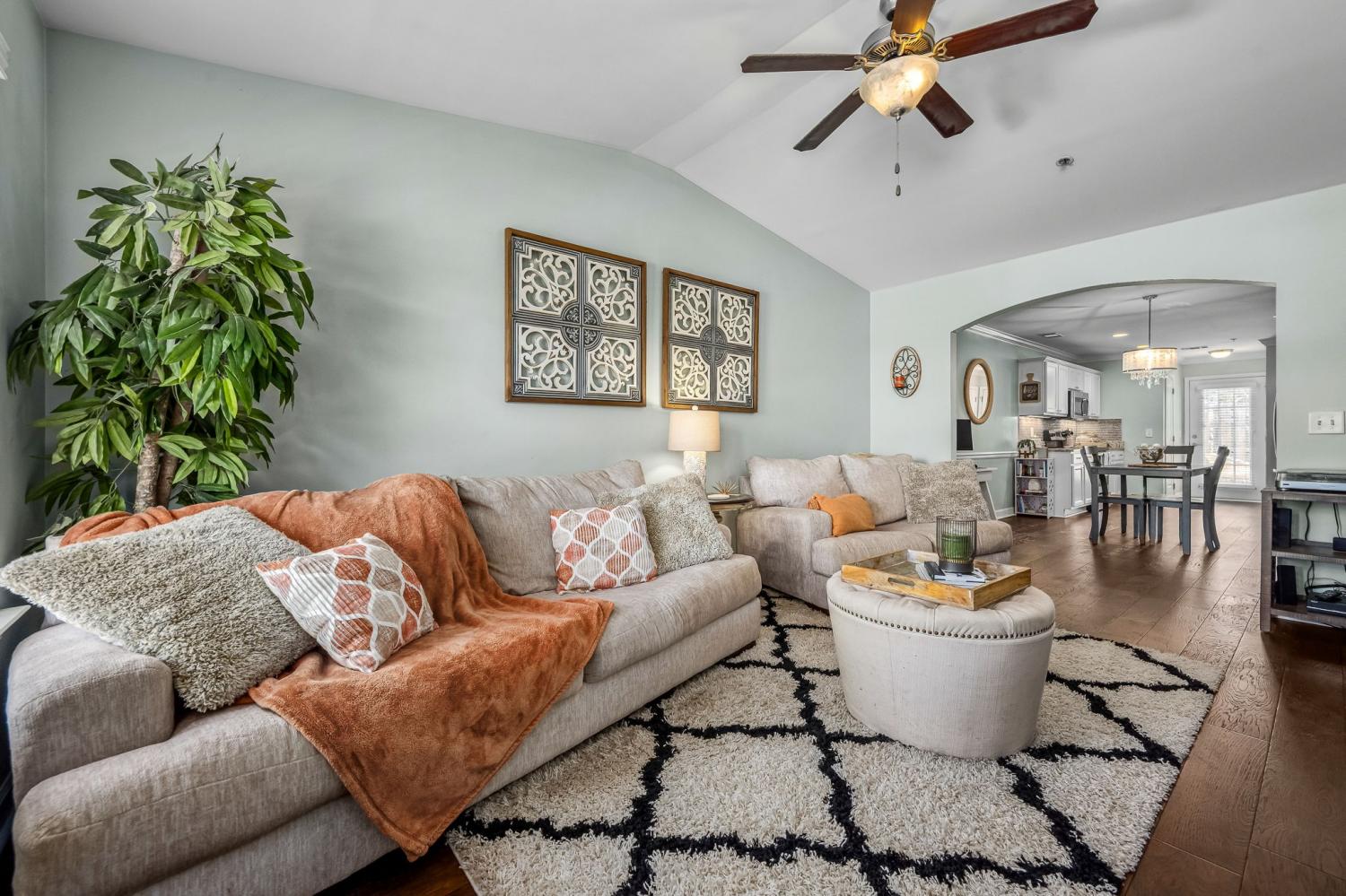 1040-Charlie-Daniels-Pkwy For Sale