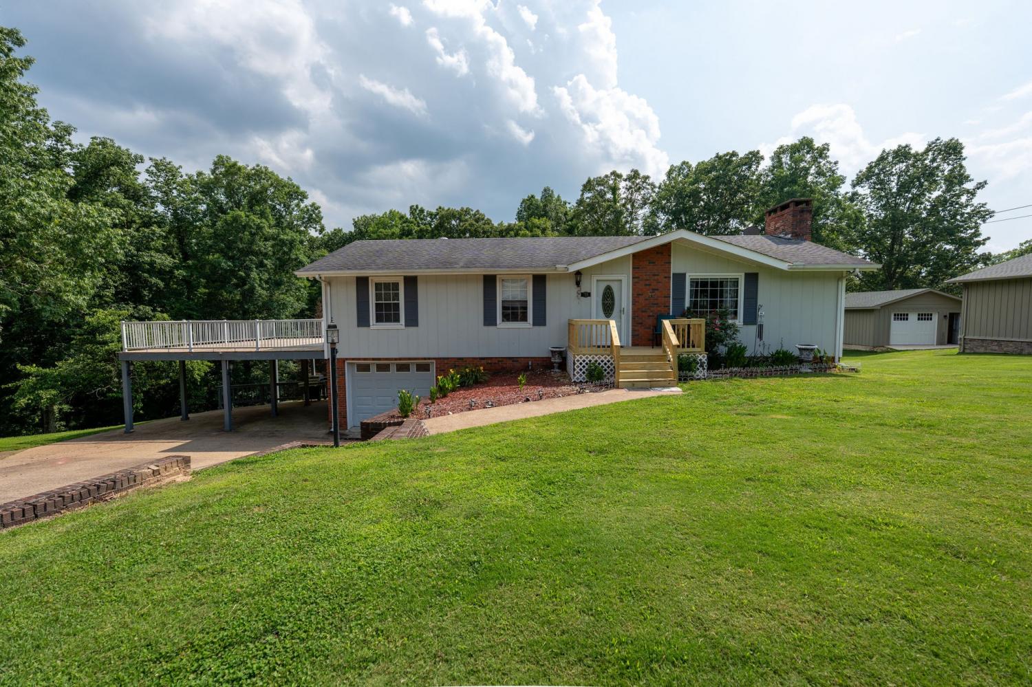 711-Hurricane-Hill-Dr For Sale