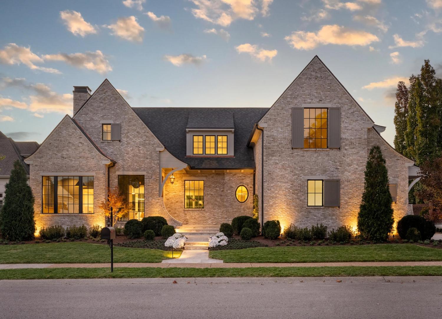 12-Middleton-Park-Ln For Sale