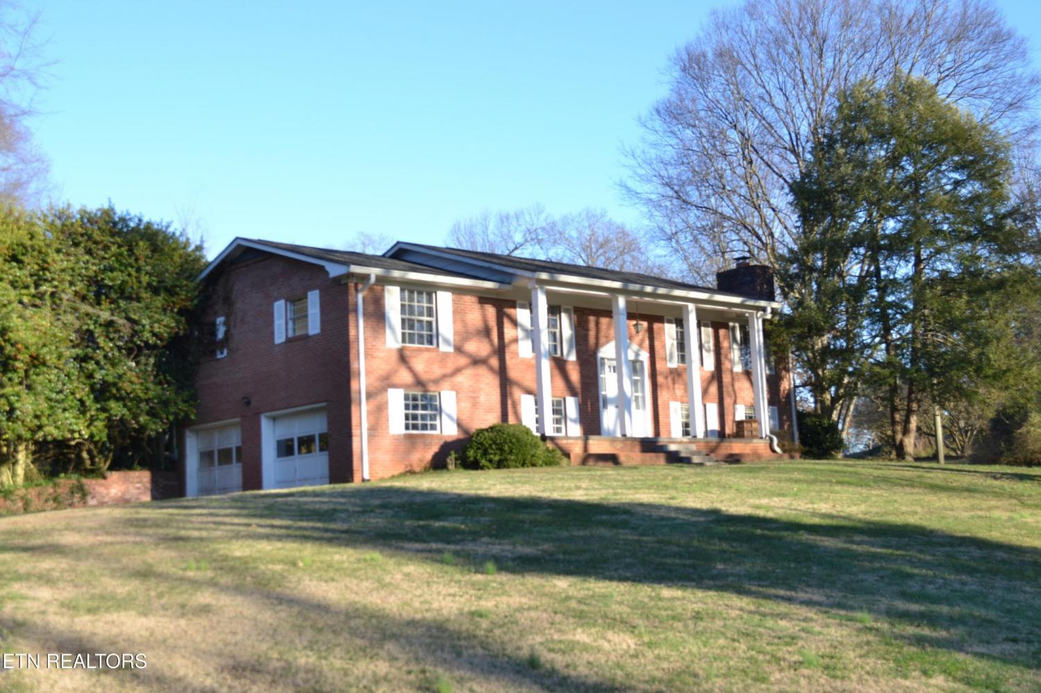 600-W-Meadecrest-Drive For Sale