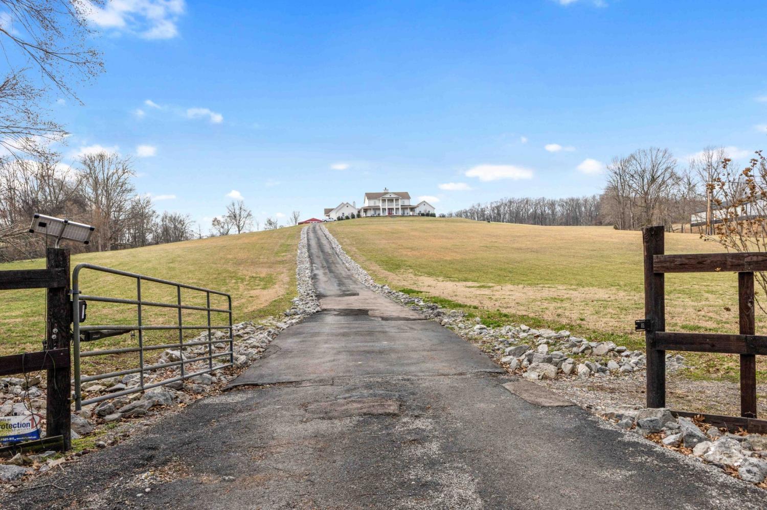 1103-Rogues-Fork-Rd For Sale