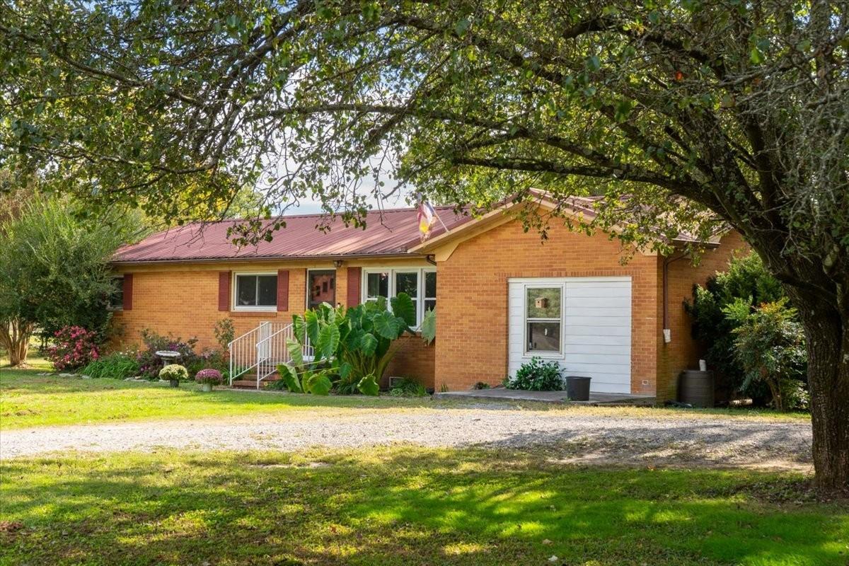 69-Prospect-Rd--E For Sale