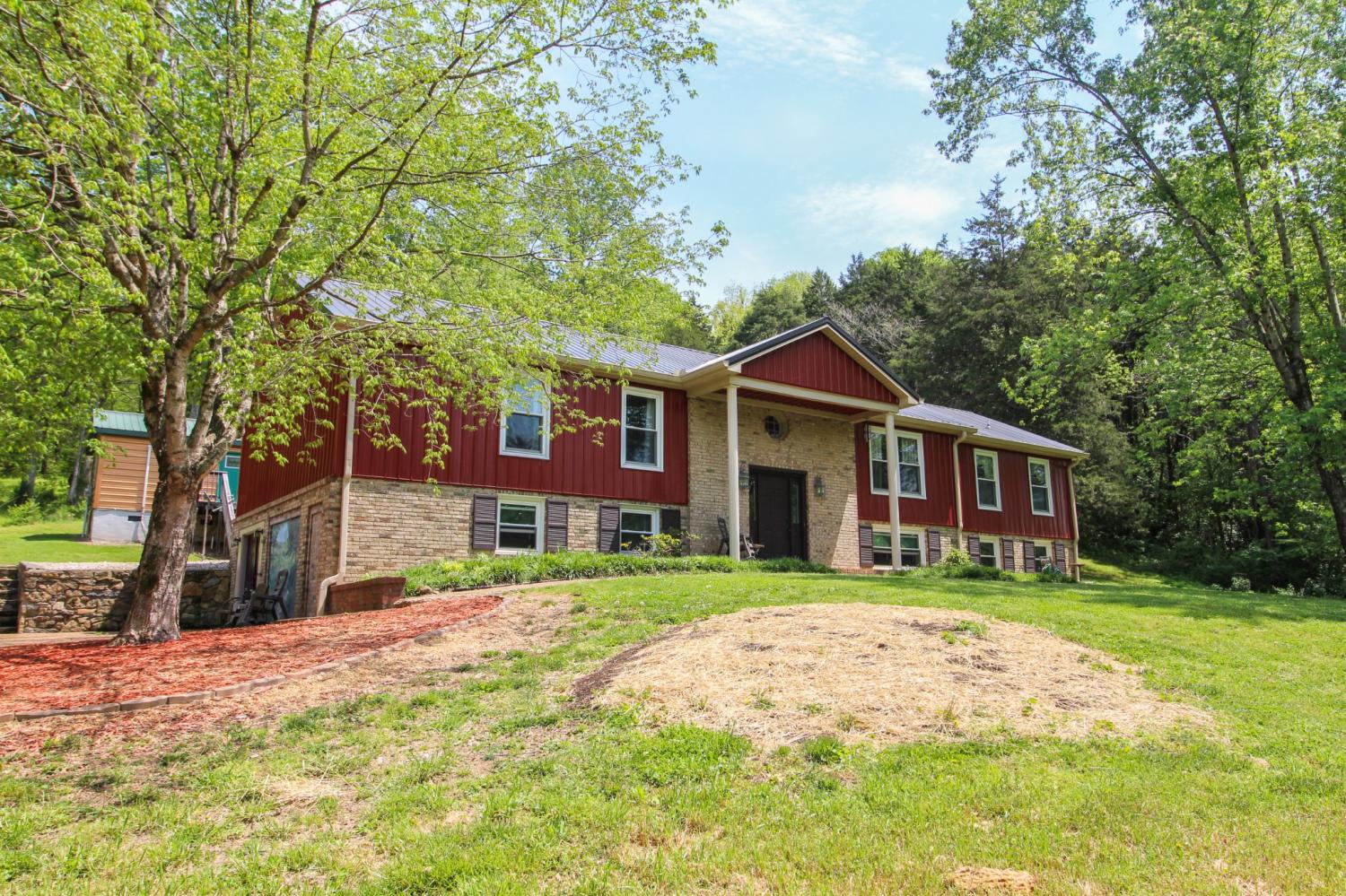 1601-Sams-Creek-Rd For Sale