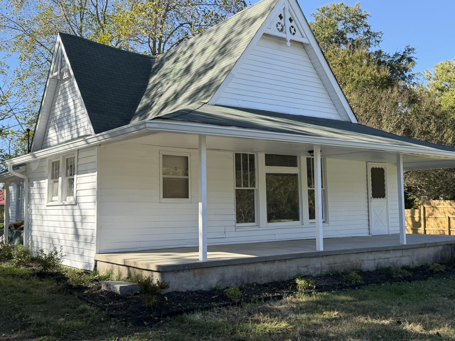 481-Elora-Rd For Sale