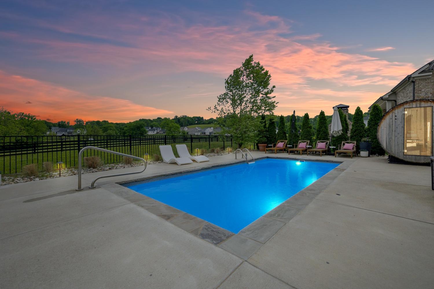 7020-Vineyard-Valley-Dr For Sale