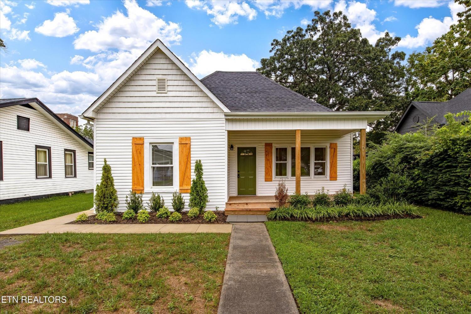 411-E-Springdale-Ave For Sale