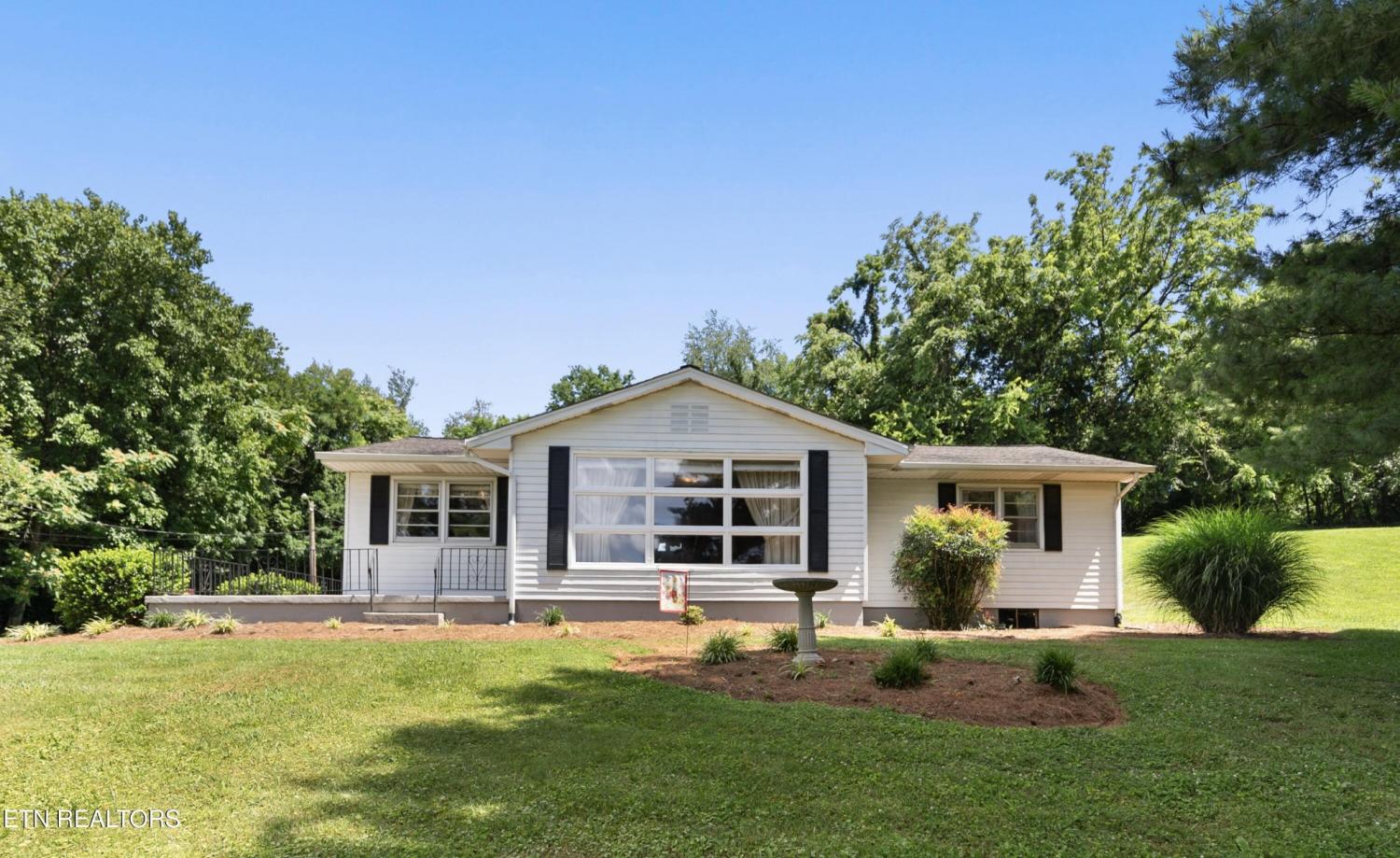 4008-Washington-Pike For Sale