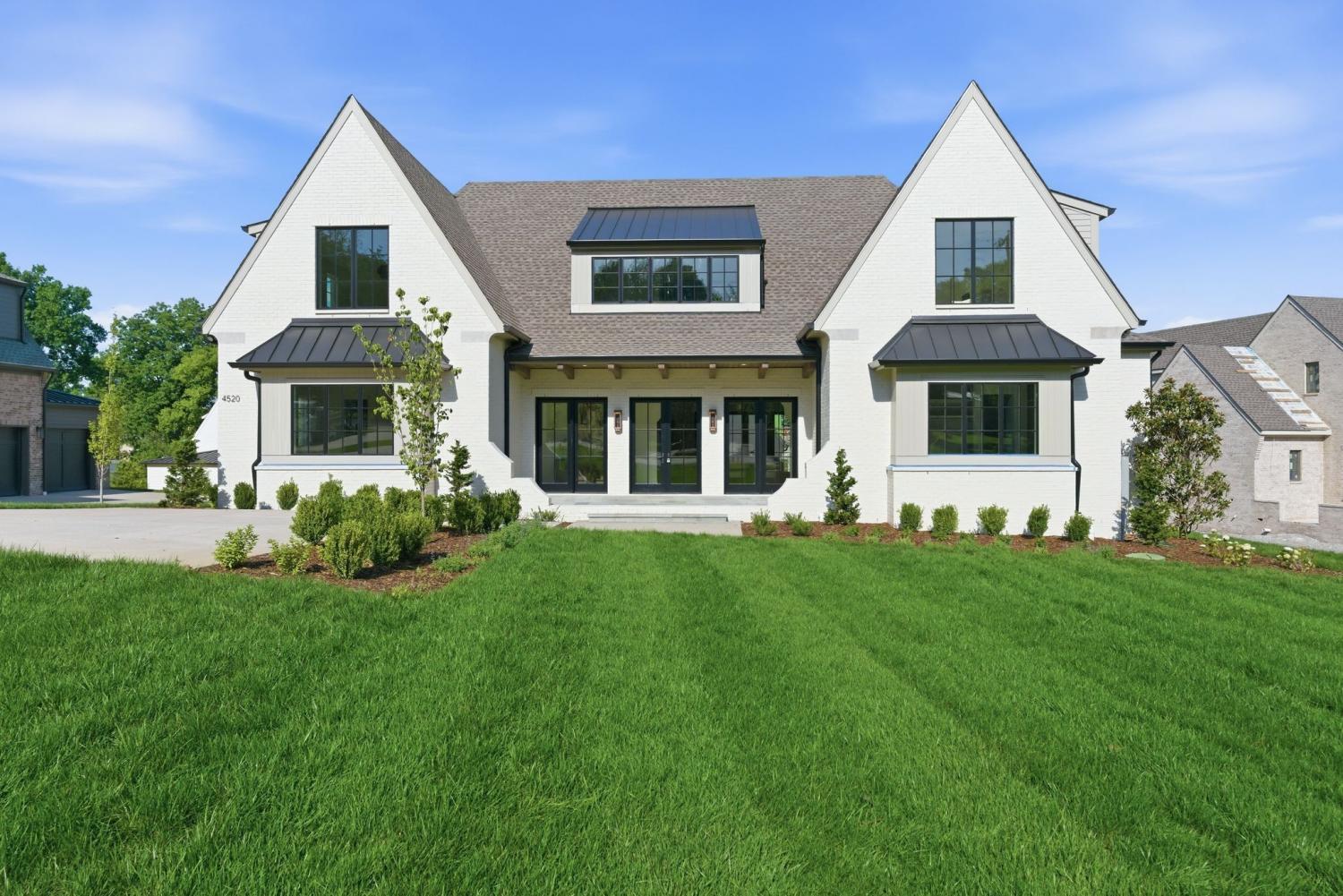 4520-Belmont-Park-Ter For Sale
