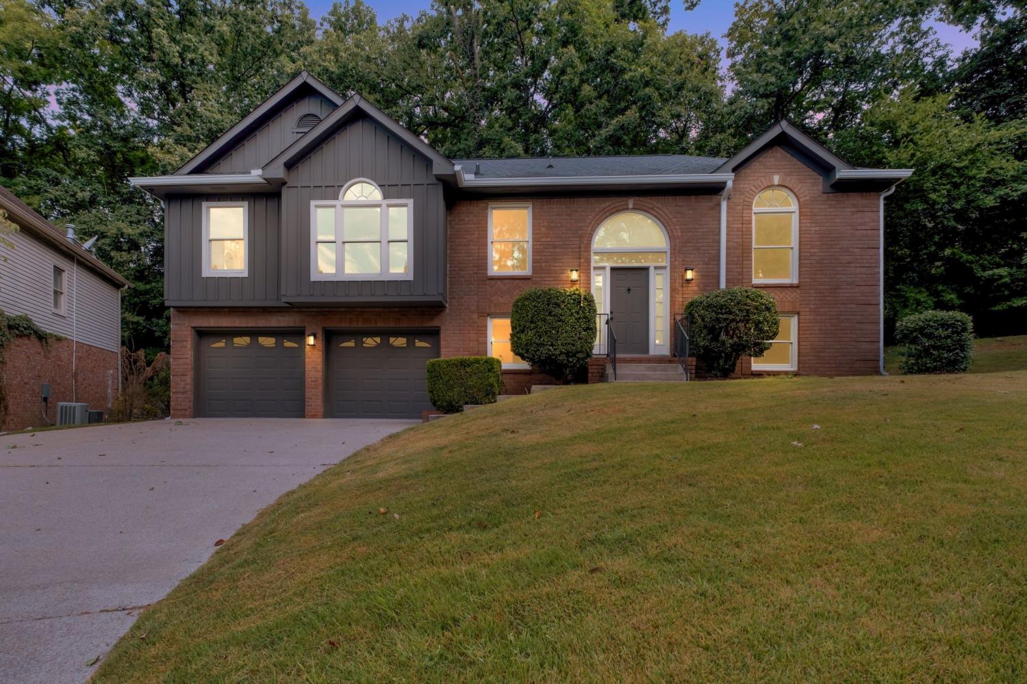 2121-N-Ashford-Ct For Sale