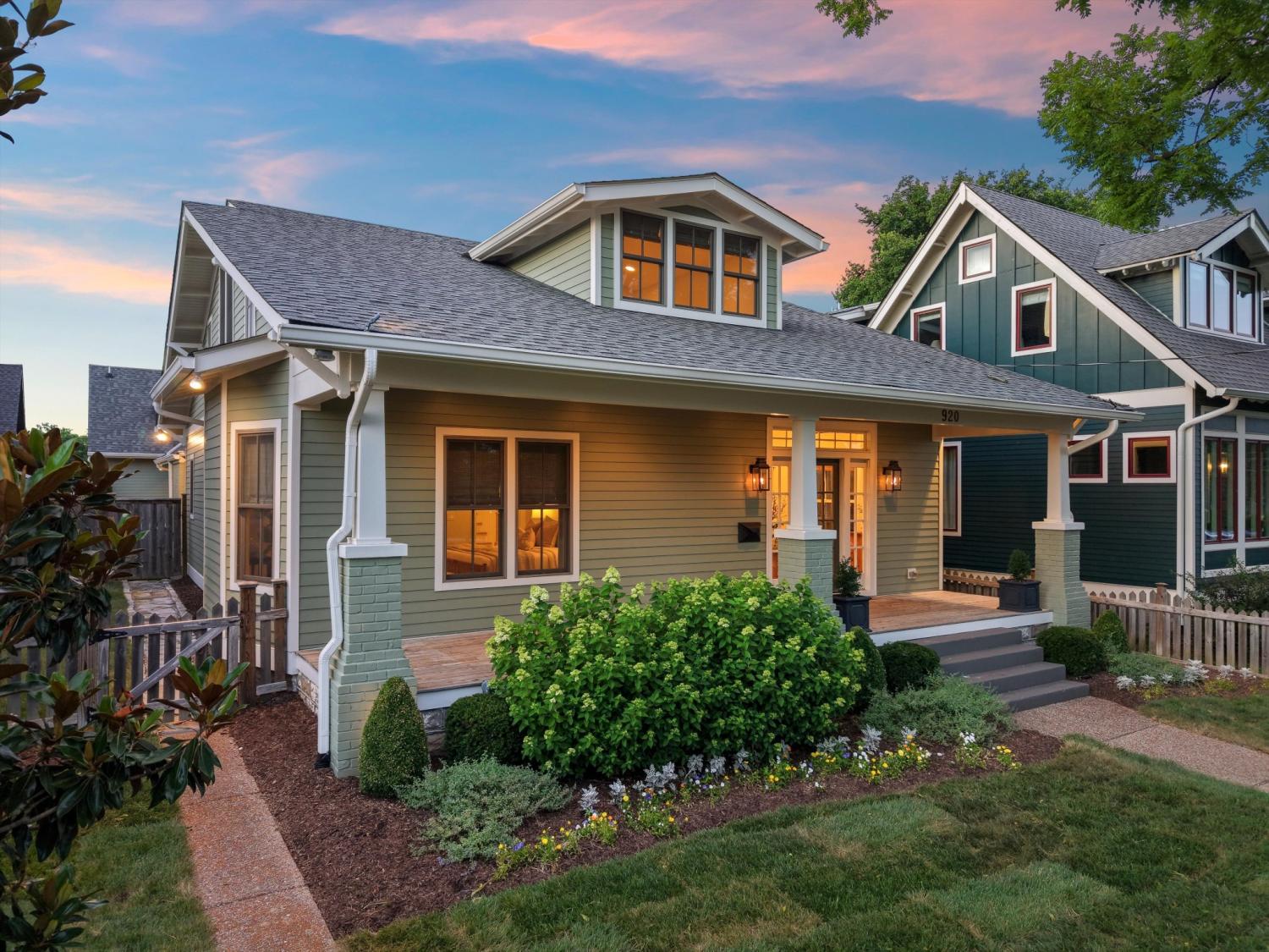 920-Lawrence-Ave For Sale