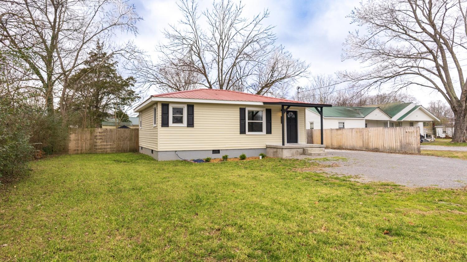 403-Cedar-Ln For Sale