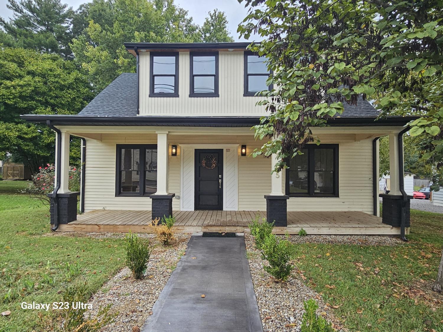 105-Warren-St For Sale