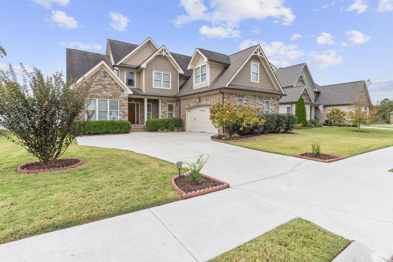 8238-Knotting-Wood-Way For Sale