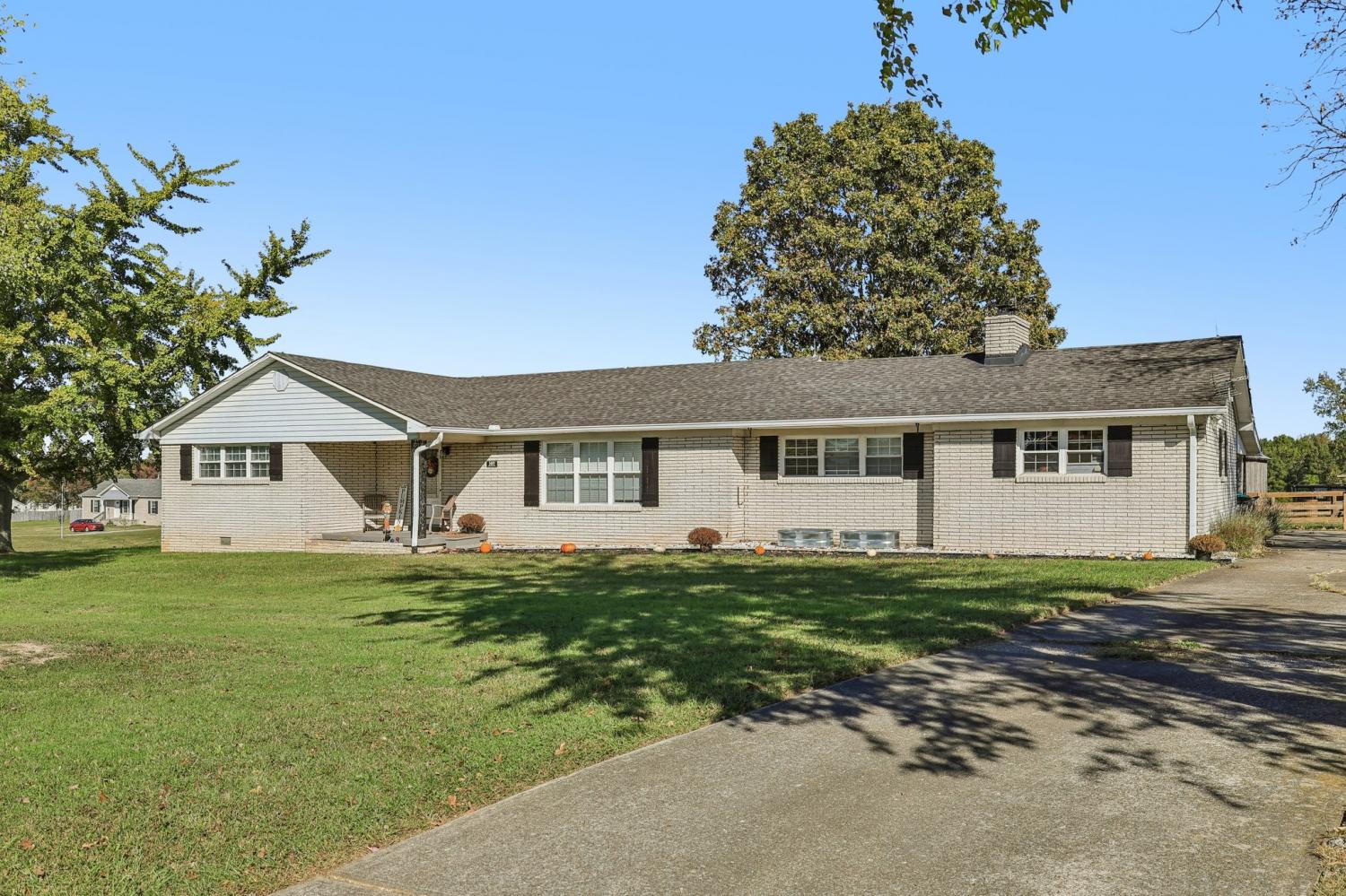 3489-Highway-259 For Sale